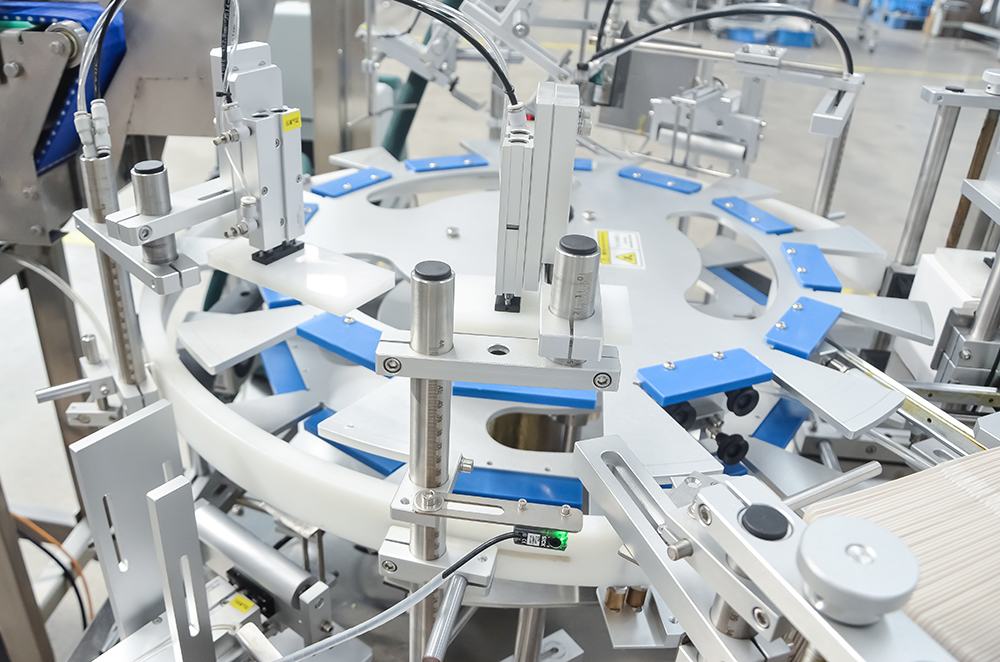 4.-Картонная коробка с автоматической подачей