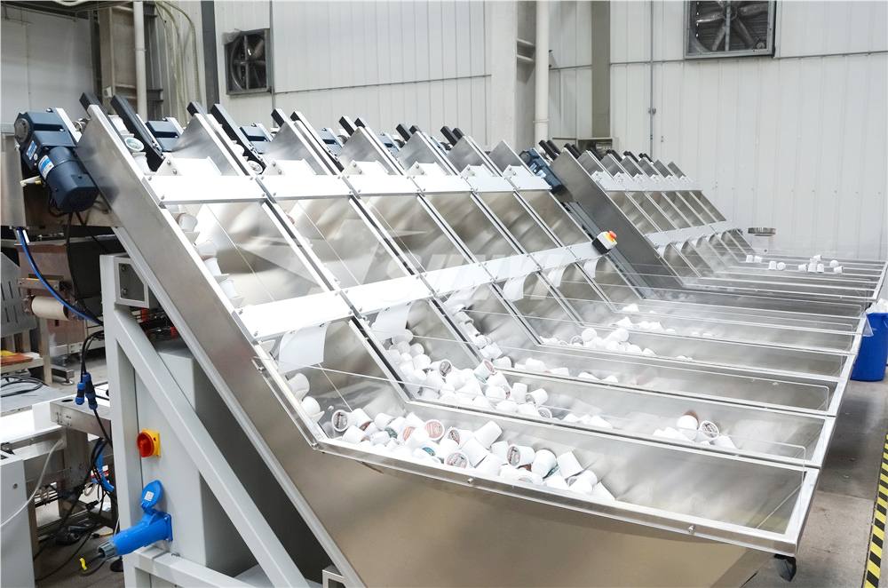 1.-Автоматическая система подачи готовых кофейных капсул Kcup